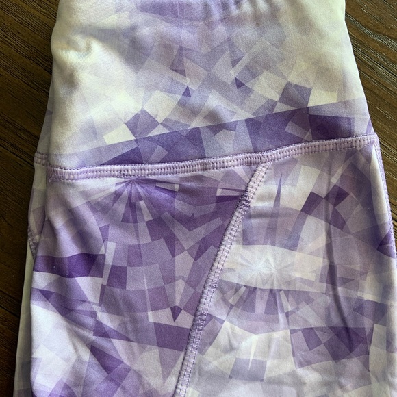 Women’s LuLaRoe athletic leggings - Picture 2 of 3